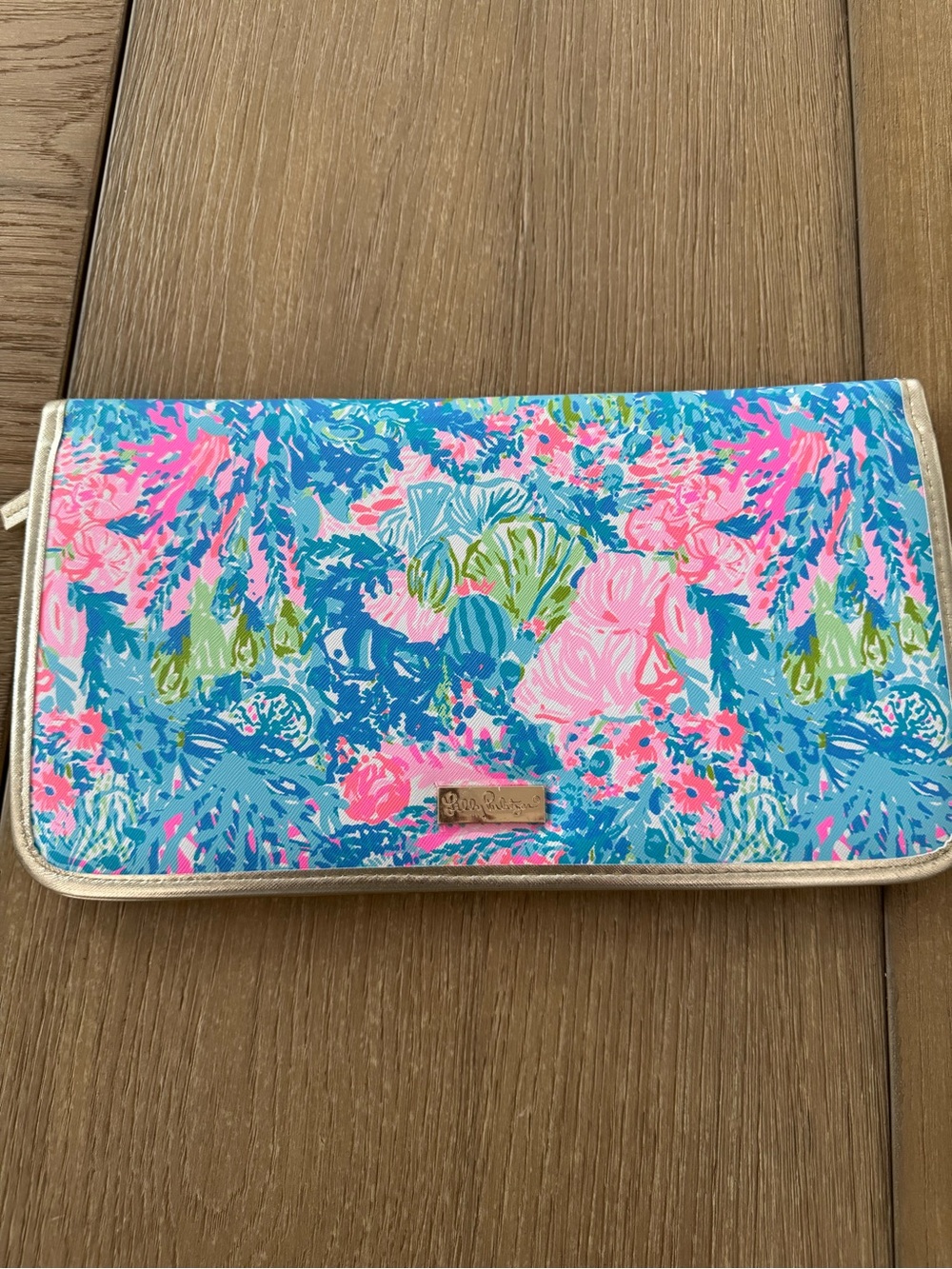 Lilly Pulitzer Pink Blue Green Floral Cosmetic Clutch. Can be used for jewelry.